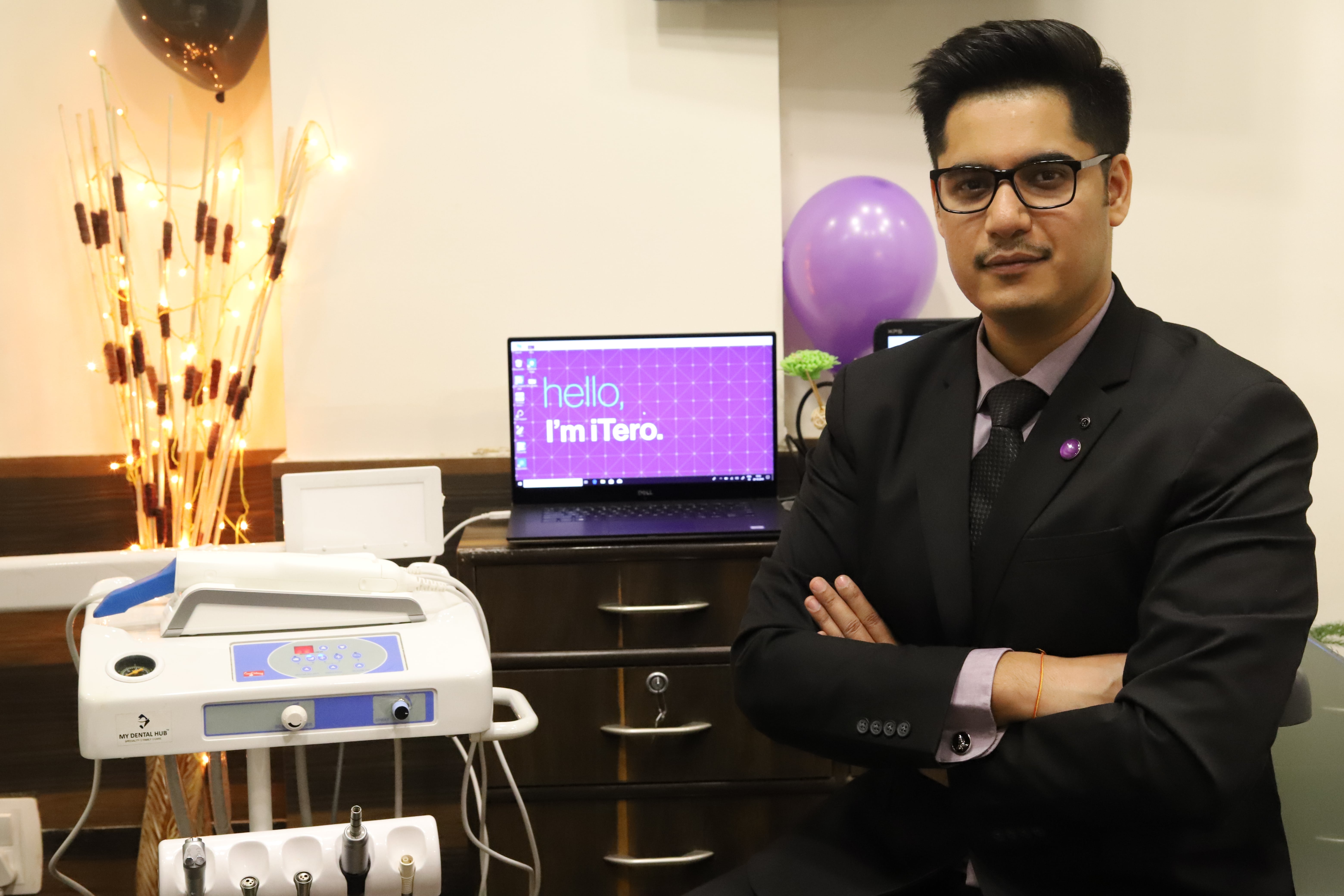 Professional dental consultation with iTero technology